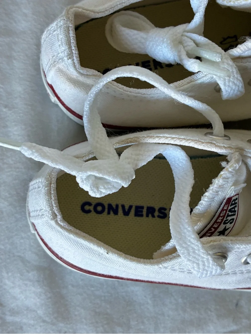 Converse good preowned
